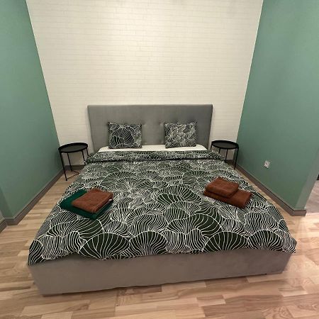 Industrial Touch - Designed Apartment Iasi Ngoại thất bức ảnh